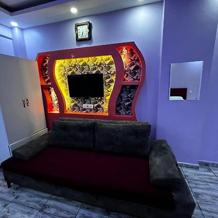 אפרטהוטל אדאנה Grand Clover Suit מראה חיצוני תמונה